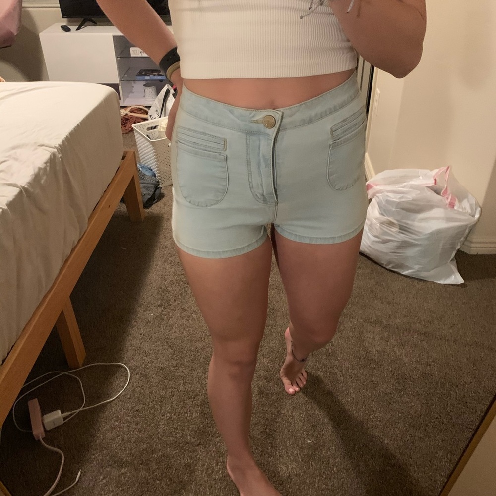 BDG light wash jean HR shorts